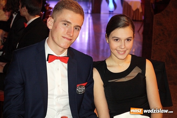 Zdjęcie w galerii na portalu naszwodzislaw.com: Maturzyści PCKZiU bawią się na studniówce w Hotelu Amadeus wiadomości z regionu