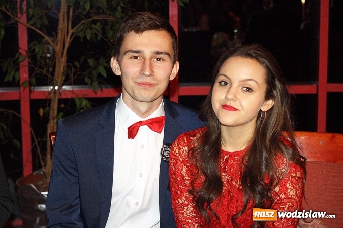 Zdjęcie w galerii na portalu naszwodzislaw.com: Maturzyści PCKZiU bawią się na studniówce w Hotelu Amadeus wiadomości z regionu