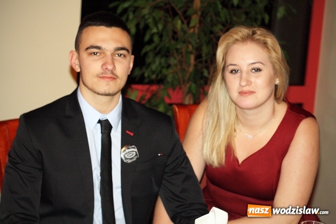 Zdjęcie w galerii na portalu naszwodzislaw.com: Maturzyści PCKZiU bawią się na studniówce w Hotelu Amadeus wiadomości z regionu