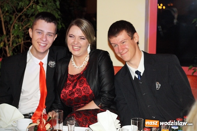 Zdjęcie w galerii na portalu naszwodzislaw.com: Maturzyści PCKZiU bawią się na studniówce w Hotelu Amadeus wiadomości z regionu