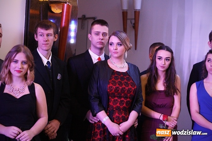Zdjęcie w galerii na portalu naszwodzislaw.com: Maturzyści PCKZiU bawią się na studniówce w Hotelu Amadeus wiadomości z regionu