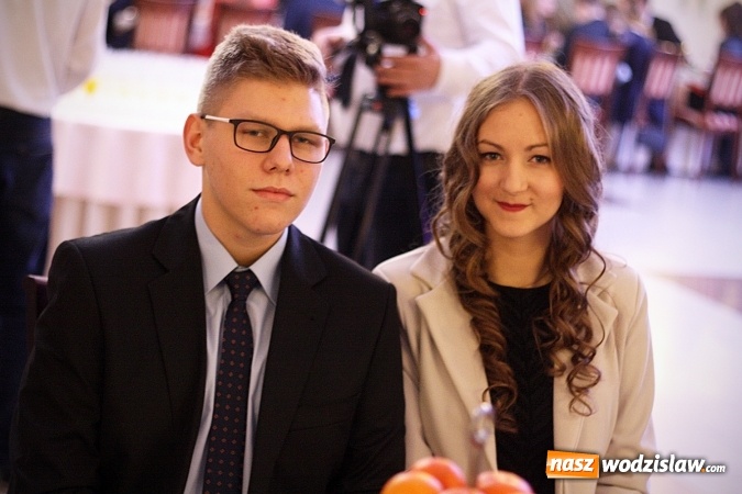 Zdjęcie w galerii na portalu naszwodzislaw.com: Za 110 dni matura. Część uczniów z ZST bawi się w Gościńcu Wodzisławskim wiadomości z regionu