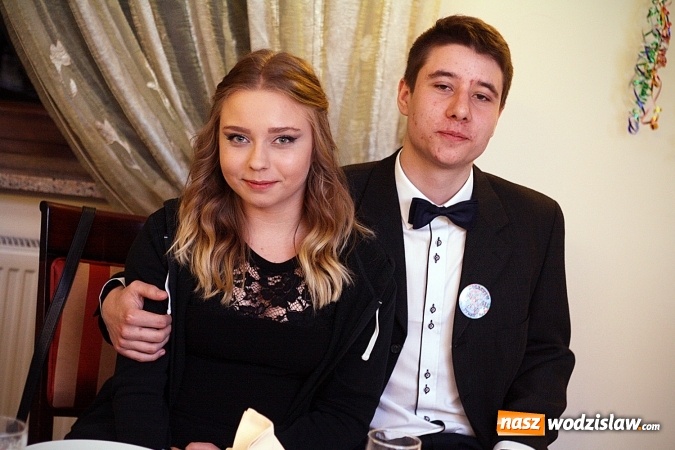 Zdjęcie w galerii na portalu naszwodzislaw.com: Za 110 dni matura. Część uczniów z ZST bawi się w Gościńcu Wodzisławskim wiadomości z regionu