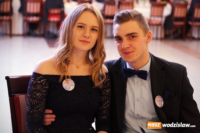 Zdjęcie w galerii na portalu naszwodzislaw.com: Za 110 dni matura. Część uczniów z ZST bawi się w Gościńcu Wodzisławskim wiadomości z regionu