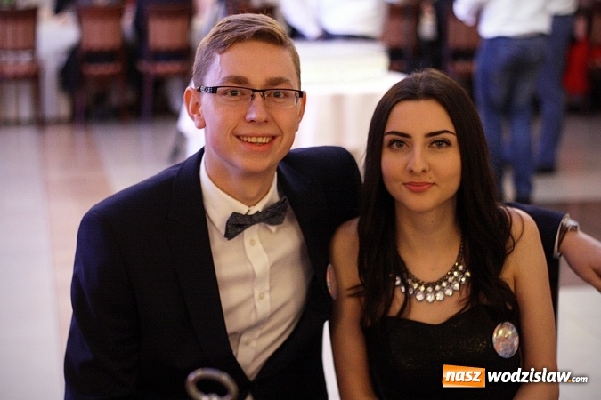 Zdjęcie w galerii na portalu naszwodzislaw.com: Za 110 dni matura. Część uczniów z ZST bawi się w Gościńcu Wodzisławskim wiadomości z regionu