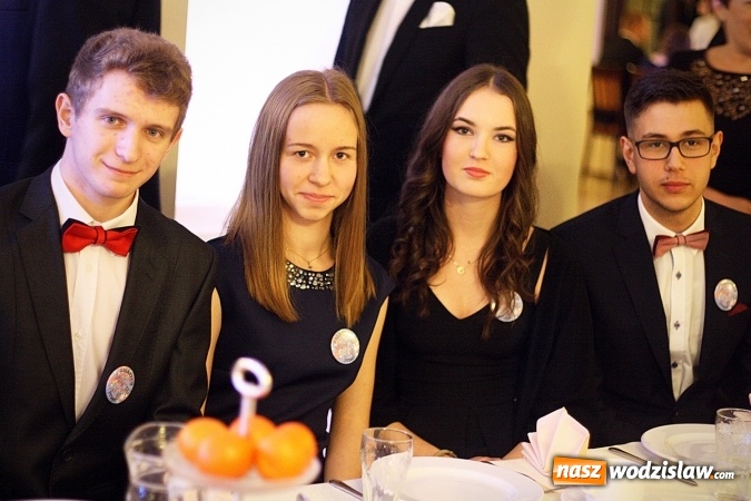 Zdjęcie w galerii na portalu naszwodzislaw.com: Za 110 dni matura. Część uczniów z ZST bawi się w Gościńcu Wodzisławskim wiadomości z regionu