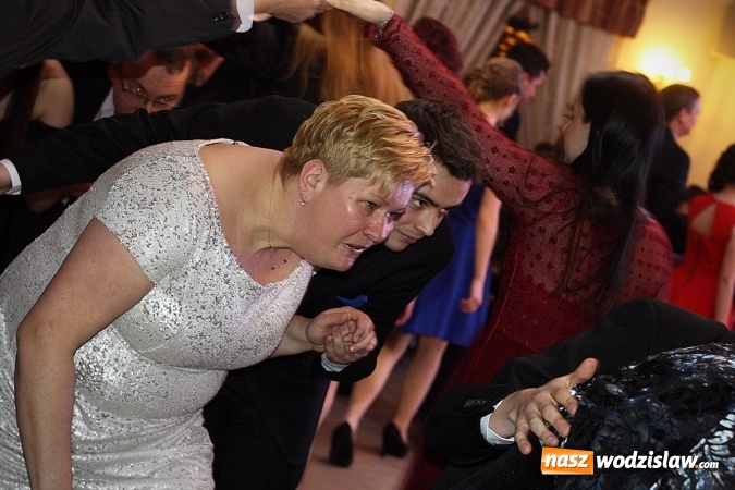 Zdjęcie w galerii na portalu naszwodzislaw.com: Za 110 dni matura. Część uczniów z ZST bawi się w Gościńcu Wodzisławskim wiadomości z regionu