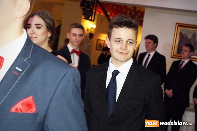 Zdjęcie w galerii na portalu naszwodzislaw.com: Za 110 dni matura. Część uczniów z ZST bawi się w Gościńcu Wodzisławskim wiadomości z regionu