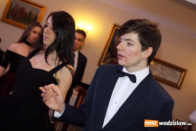 Zdjęcie w galerii na portalu naszwodzislaw.com: Za 110 dni matura. Część uczniów z ZST bawi się w Gościńcu Wodzisławskim wiadomości z regionu