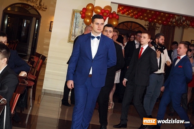 Zdjęcie w galerii na portalu naszwodzislaw.com: Za 110 dni matura. Część uczniów z ZST bawi się w Gościńcu Wodzisławskim wiadomości z regionu