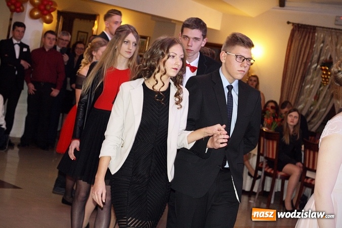 Zdjęcie w galerii na portalu naszwodzislaw.com: Za 110 dni matura. Część uczniów z ZST bawi się w Gościńcu Wodzisławskim wiadomości z regionu