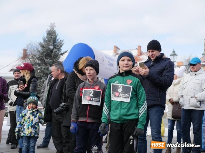 Zdjęcie w galerii na portalu naszwodzislaw.com: Wodzisław: Morsy zagrały z Wielką Orkiestrą Świątecznej Pomocy. Fotorelacja z popołudnia wiadomości z regionu