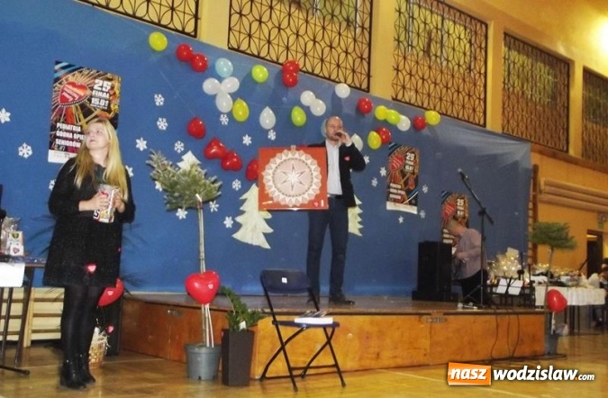 Zdjęcie w galerii na portalu naszwodzislaw.com: Ponad 12 tys. złotych uzbierano podczas finału WOŚP w Mszanie wiadomości z regionu