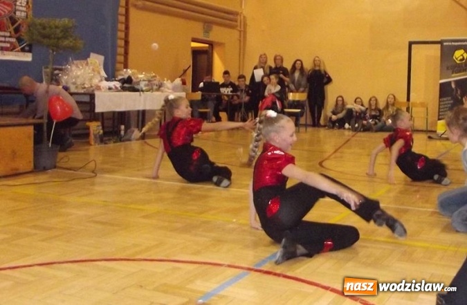 Zdjęcie w galerii na portalu naszwodzislaw.com: Ponad 12 tys. złotych uzbierano podczas finału WOŚP w Mszanie wiadomości z regionu