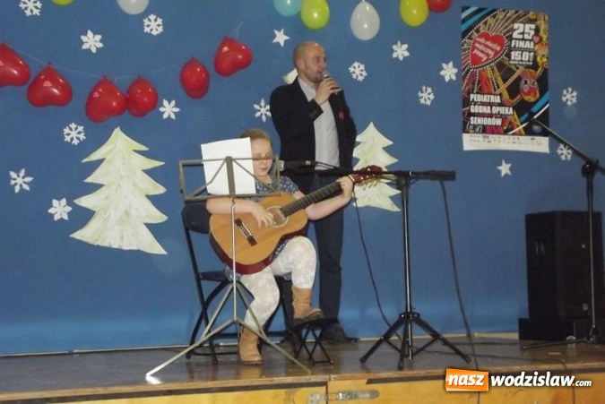 Zdjęcie w galerii na portalu naszwodzislaw.com: Ponad 12 tys. złotych uzbierano podczas finału WOŚP w Mszanie wiadomości z regionu