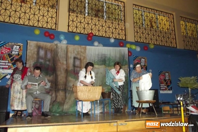 Zdjęcie w galerii na portalu naszwodzislaw.com: Ponad 12 tys. złotych uzbierano podczas finału WOŚP w Mszanie wiadomości z regionu