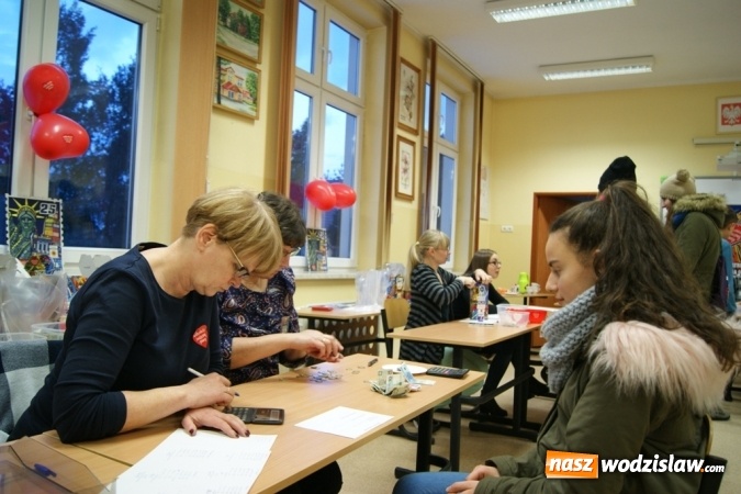Zdjęcie w galerii na portalu naszwodzislaw.com: WOŚP w Czyżowicach. Zebrano ponad 10 tys. złotych wiadomości z regionu