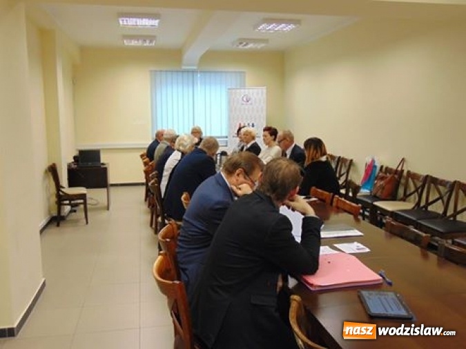 Zdjęcie w galerii na portalu naszwodzislaw.com: Komisja Prawa i Porządku Publicznego Rady Miejskiej o 500 plus. Ile wniosków wpłynęło i na jaką kwotę wypłacono świadczenia w Wodzisławiu? wiadomości z regionu