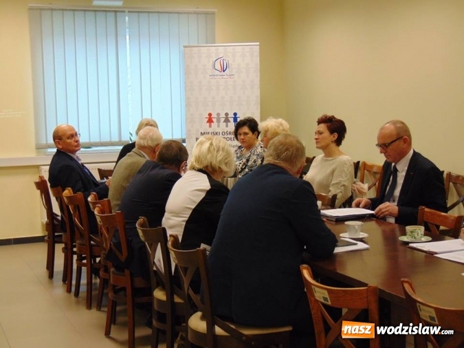 Zdjęcie w galerii na portalu naszwodzislaw.com: Komisja Prawa i Porządku Publicznego Rady Miejskiej o 500 plus. Ile wniosków wpłynęło i na jaką kwotę wypłacono świadczenia w Wodzisławiu? wiadomości z regionu