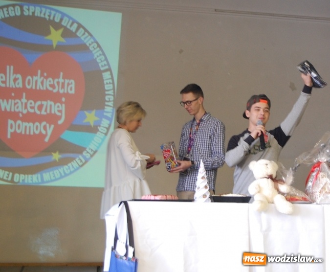 Zdjęcie w galerii na portalu naszwodzislaw.com: Zespół Szkół Ponadgimnazjalnych w Pszowie zagrał z Wielką Orkiestrą Świątecznej Pomocy  wiadomości z regionu
