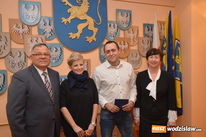 Zdjęcie w galerii na portalu naszwodzislaw.com: Marklowice: Najładniejsza dekoracja świąteczno – noworoczna. Rozstrzygnięto konkurs wiadomości z regionu