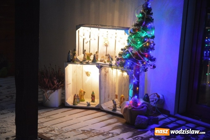 Zdjęcie w galerii na portalu naszwodzislaw.com: Marklowice: Najładniejsza dekoracja świąteczno – noworoczna. Rozstrzygnięto konkurs wiadomości z regionu
