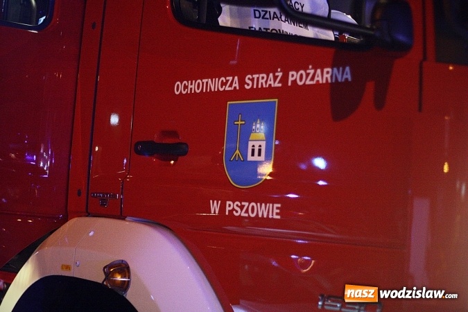 Zdjęcie w galerii na portalu naszwodzislaw.com: Pszów: Prace spawalnicze przyczyną pożaru. FOTO wiadomości z regionu