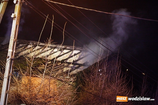 Zdjęcie w galerii na portalu naszwodzislaw.com: Pszów: Prace spawalnicze przyczyną pożaru. FOTO wiadomości z regionu