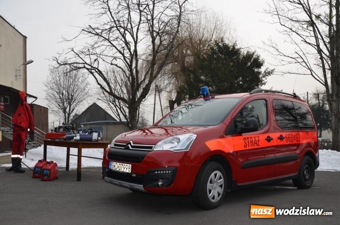 Zdjęcie w galerii na portalu naszwodzislaw.com: Wodzisławscy strażacy otrzymali sprzęt za około 200 tys. złotych. Będzie też nowy w&oacute;z bojowy z drabiną wiadomości z regionu