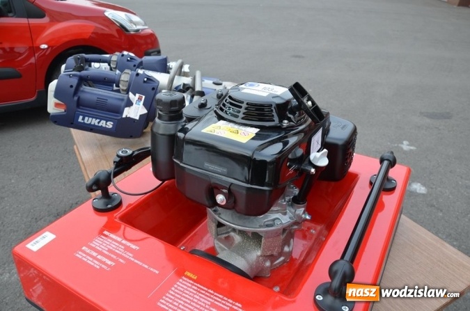 Zdjęcie w galerii na portalu naszwodzislaw.com: Wodzisławscy strażacy otrzymali sprzęt za około 200 tys. złotych. Będzie też nowy w&oacute;z bojowy z drabiną wiadomości z regionu