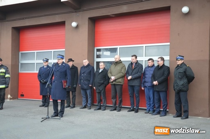 Zdjęcie w galerii na portalu naszwodzislaw.com: Wodzisławscy strażacy otrzymali sprzęt za około 200 tys. złotych. Będzie też nowy w&oacute;z bojowy z drabiną wiadomości z regionu