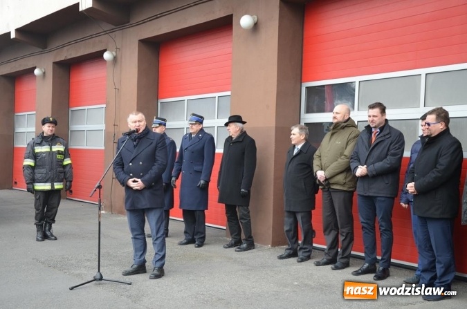 Zdjęcie w galerii na portalu naszwodzislaw.com: Wodzisławscy strażacy otrzymali sprzęt za około 200 tys. złotych. Będzie też nowy w&oacute;z bojowy z drabiną wiadomości z regionu