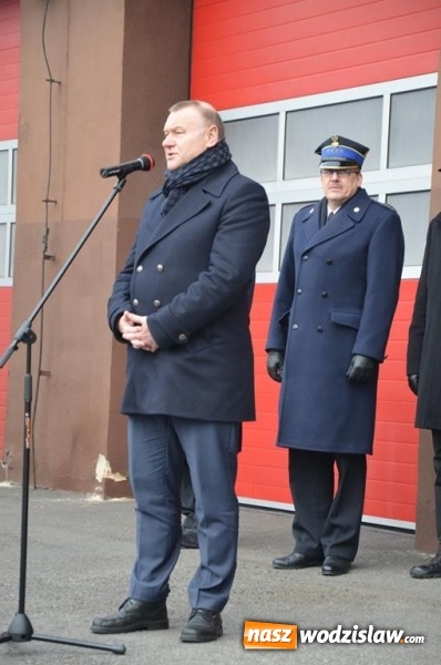 Zdjęcie w galerii na portalu naszwodzislaw.com: Wodzisławscy strażacy otrzymali sprzęt za około 200 tys. złotych. Będzie też nowy w&oacute;z bojowy z drabiną wiadomości z regionu