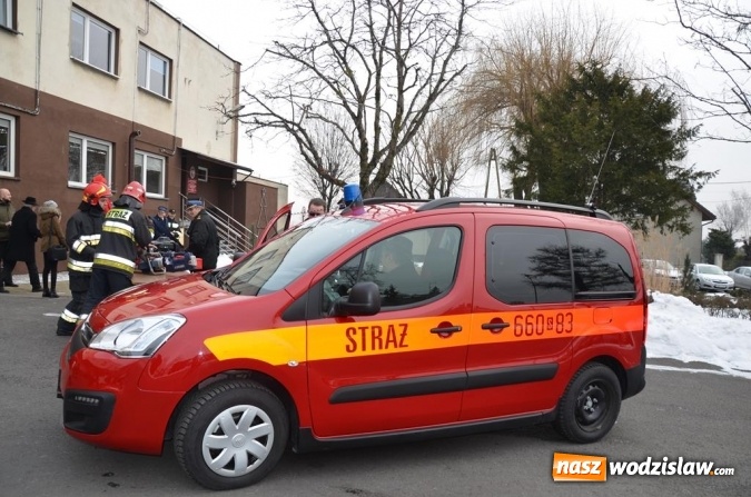 Zdjęcie w galerii na portalu naszwodzislaw.com: Wodzisławscy strażacy otrzymali sprzęt za około 200 tys. złotych. Będzie też nowy w&oacute;z bojowy z drabiną wiadomości z regionu