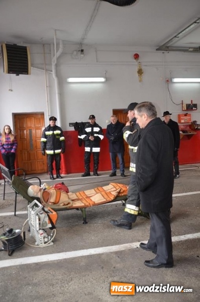 Zdjęcie w galerii na portalu naszwodzislaw.com: Wodzisławscy strażacy otrzymali sprzęt za około 200 tys. złotych. Będzie też nowy w&oacute;z bojowy z drabiną wiadomości z regionu