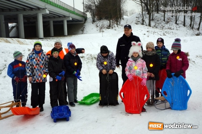 Zdjęcie w galerii na portalu naszwodzislaw.com: Wodzisławscy policjanci czuwają podczas ferii wiadomości z regionu