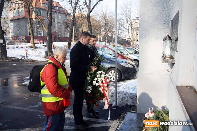 Zdjęcie w galerii na portalu naszwodzislaw.com: Upamiętnili pomordowanych w marszach śmierci wiadomości z regionu