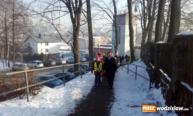 Zdjęcie w galerii na portalu naszwodzislaw.com: Po raz szósty przez Mszanę przeszedł Rajd Pamięci - dołączyła do niego młodzież wiadomości z regionu