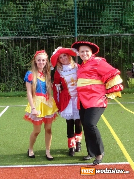 Zdjęcie w galerii na portalu naszwodzislaw.com: Promocje w całorocznej Wypożyczalni Strojów dla dzieci i dorosłych Crazy Club! wiadomości z regionu