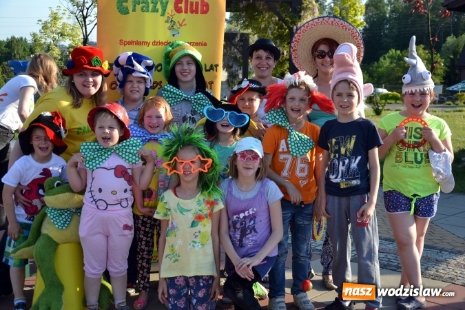 Zdjęcie w galerii na portalu naszwodzislaw.com: Promocje w całorocznej Wypożyczalni Strojów dla dzieci i dorosłych Crazy Club! wiadomości z regionu