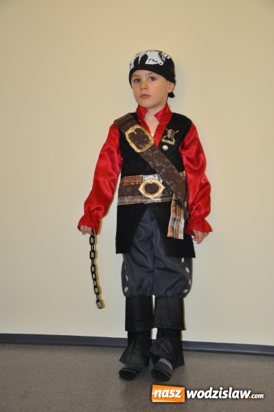 Zdjęcie w galerii na portalu naszwodzislaw.com: Promocje w całorocznej Wypożyczalni Strojów dla dzieci i dorosłych Crazy Club! wiadomości z regionu