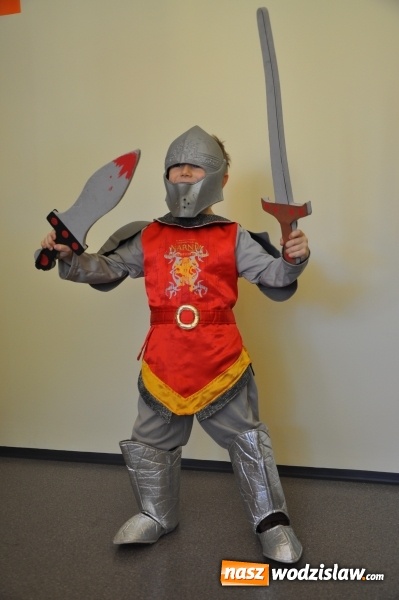 Zdjęcie w galerii na portalu naszwodzislaw.com: Promocje w całorocznej Wypożyczalni Strojów dla dzieci i dorosłych Crazy Club! wiadomości z regionu