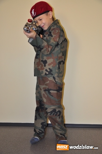 Zdjęcie w galerii na portalu naszwodzislaw.com: Promocje w całorocznej Wypożyczalni Strojów dla dzieci i dorosłych Crazy Club! wiadomości z regionu