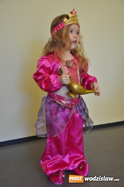 Zdjęcie w galerii na portalu naszwodzislaw.com: Promocje w całorocznej Wypożyczalni Strojów dla dzieci i dorosłych Crazy Club! wiadomości z regionu