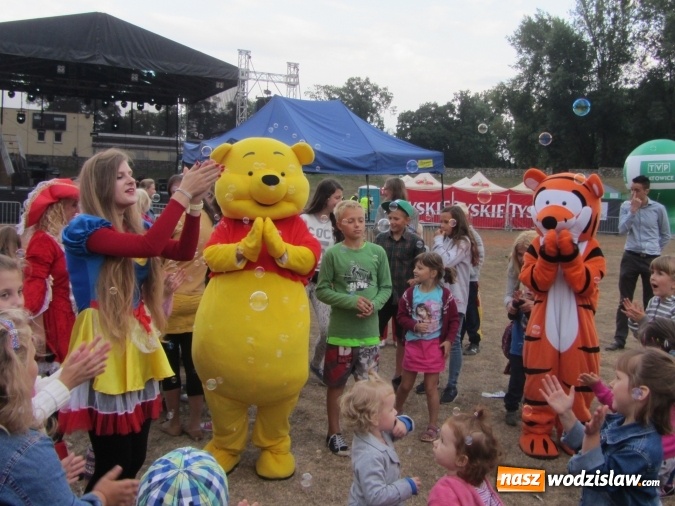 Zdjęcie w galerii na portalu naszwodzislaw.com: Promocje w całorocznej Wypożyczalni Strojów dla dzieci i dorosłych Crazy Club! wiadomości z regionu