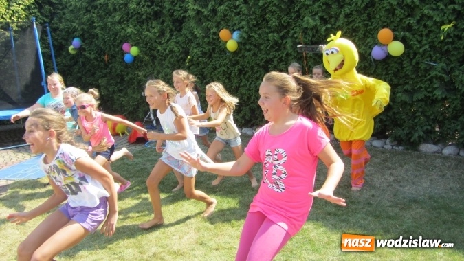 Zdjęcie w galerii na portalu naszwodzislaw.com: Promocje w całorocznej Wypożyczalni Strojów dla dzieci i dorosłych Crazy Club! wiadomości z regionu