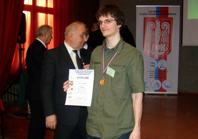 Zdjęcie w galerii na portalu naszwodzislaw.com: Adrian i Artur, czyli mistrzowie z ZSE wiadomości z regionu