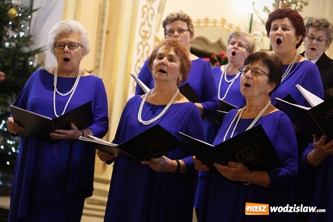 Zdjęcie w galerii na portalu naszwodzislaw.com: W kościele WNMP zabrzmiały kolędy i pastorałki  wiadomości z regionu