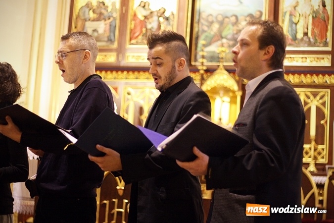 Zdjęcie w galerii na portalu naszwodzislaw.com: W kościele WNMP zabrzmiały kolędy i pastorałki  wiadomości z regionu