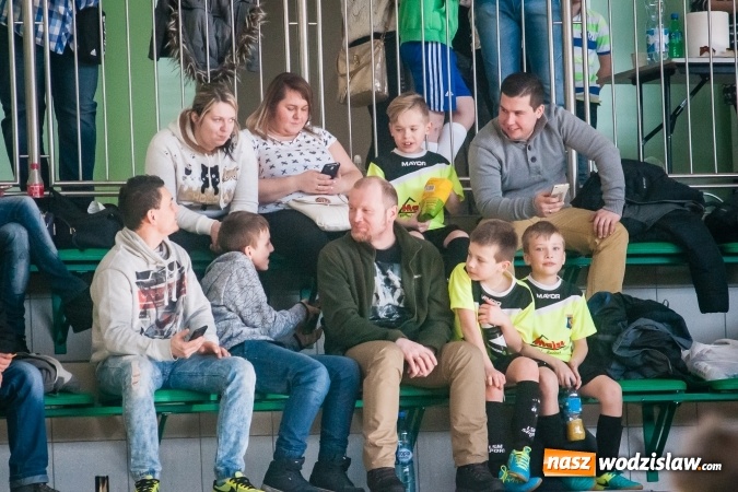 Zdjęcie w galerii na portalu naszwodzislaw.com: Unia Turza Śląska zwycięzcą I Charytatywnego Turnieju Halowej Piłki Nożnej wiadomości z regionu